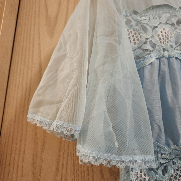 Vintage 1970s Graziella Women's Nightgown Dress - Picture 3 of 8